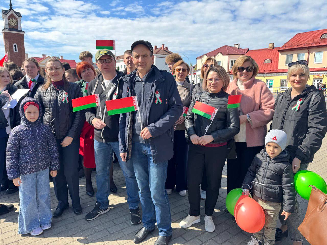 Щучинский лесхоз принял участие в праздновании Дня государственной символики Республики Беларусь