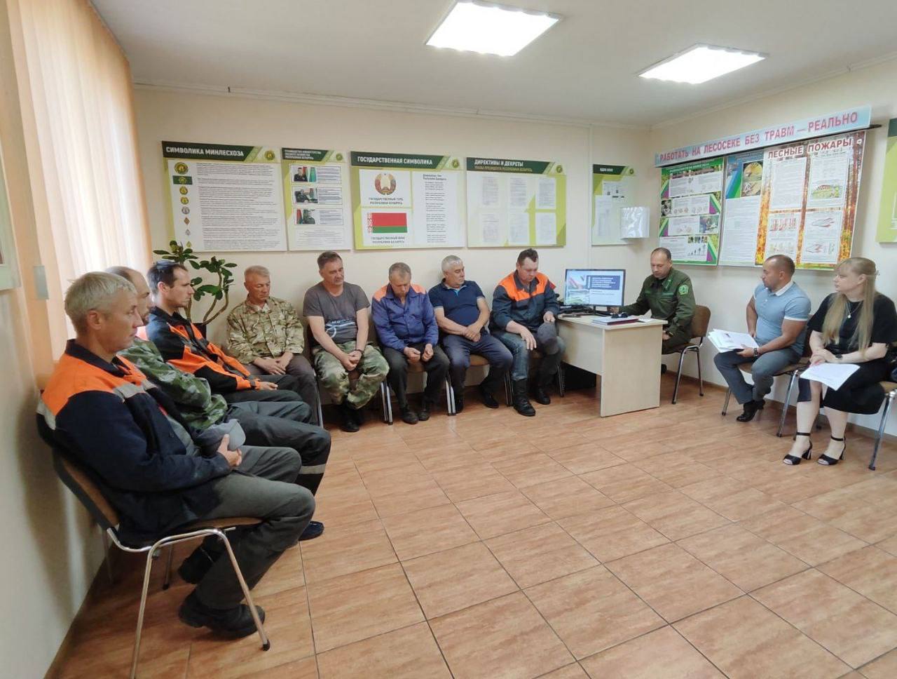 Единый день информирования в лесхозах Гродненского ГПЛХО