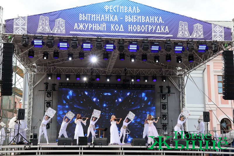 Ажурное, неповторимое, красочное… Открытие праздника состоялось на главной фестивальной сцене 