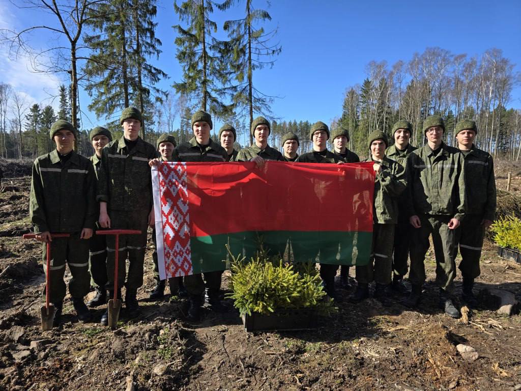 «Лес! Дабро! Парадак!»: военнослужащие 1-го радиотехнического центра приняли участие