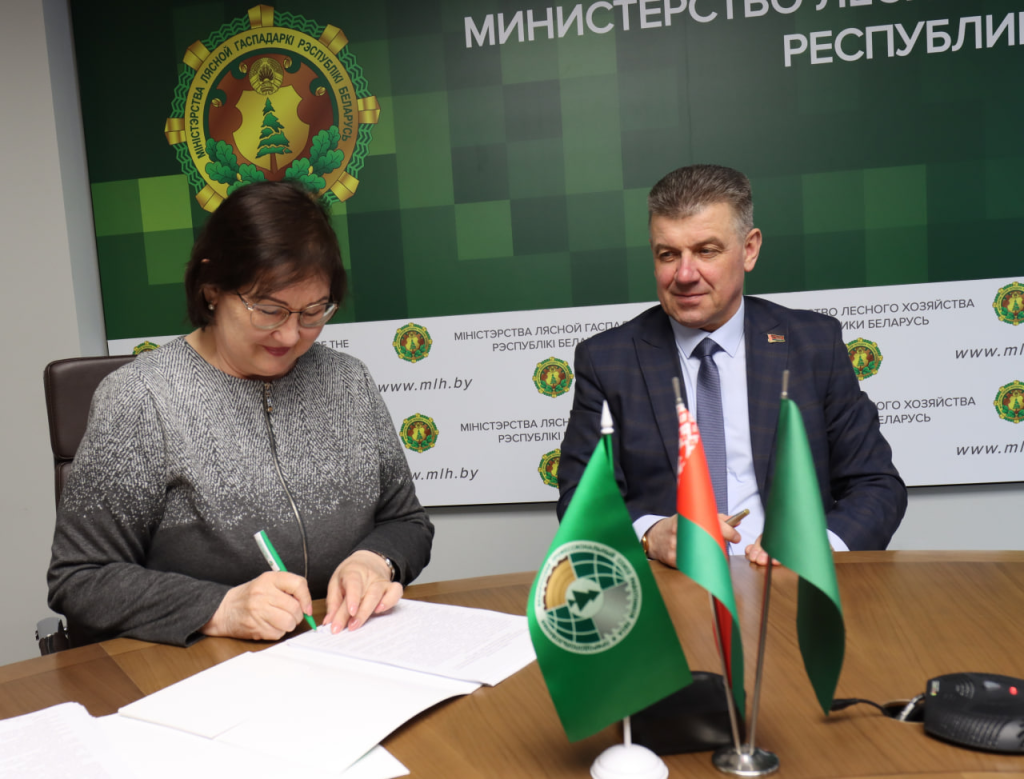 Новое Тарифное соглашение с отраслевым профсоюзом подписано сегодня в Минлесхозе